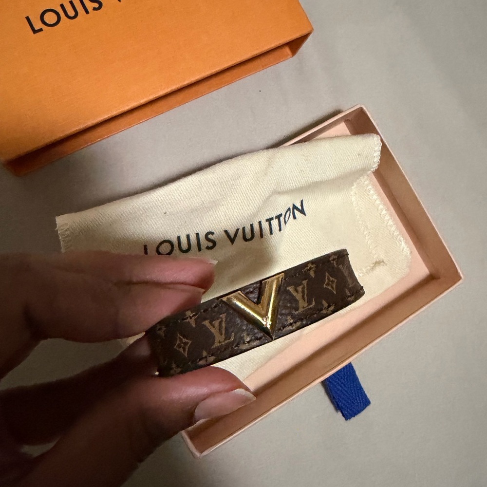 Louis Vuitton Monogram Essential V Bracelet with Gold Detail